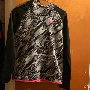 Nike pullover size L